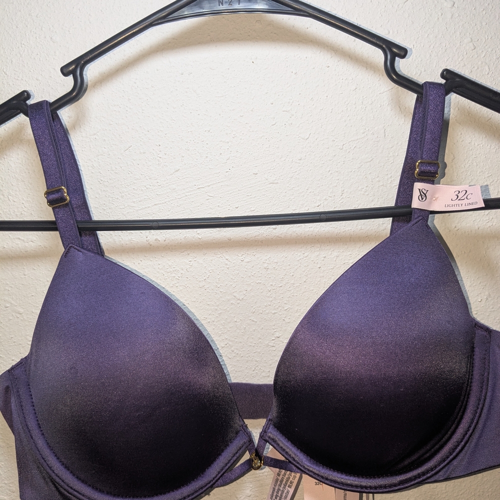Victoria's Secret-Very Sexy Lightly Lined Plunge Demi Bra-32C- Winter Wine